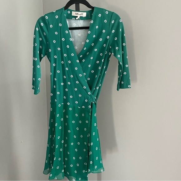 Diane von Furstenberg New Irina Floating Geo Juniper Dress Size 2 - Picture 4 of 7